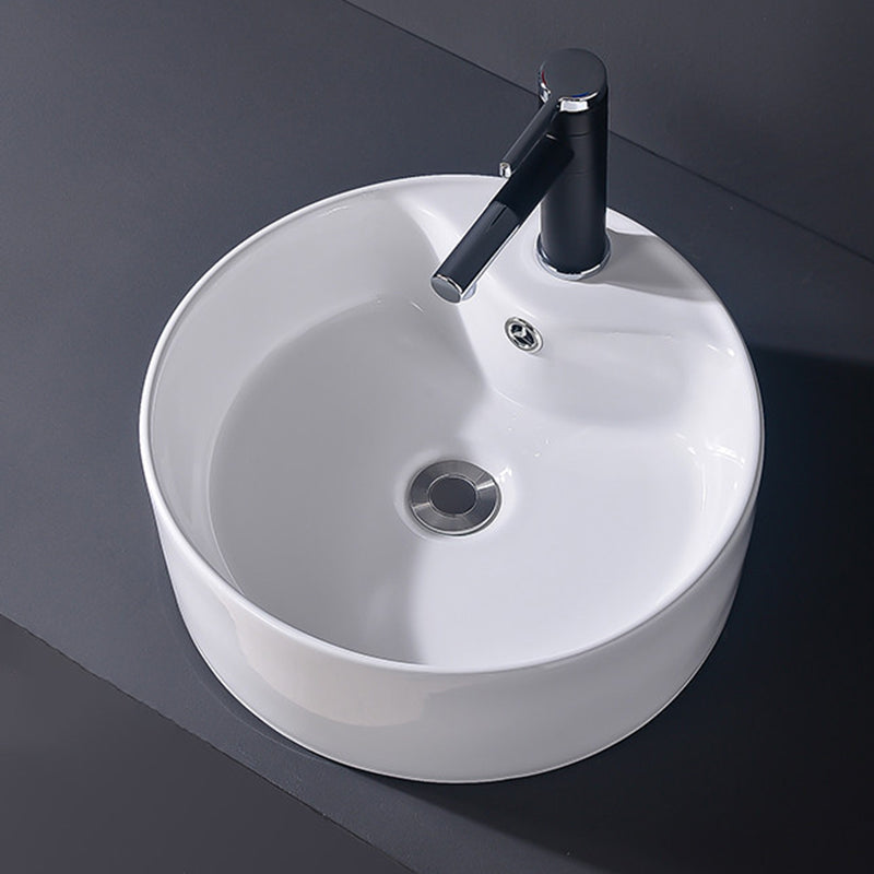 Modern Vessel Bathroom Sink Rectangular Porcelain Basin Sink (Not Include Faucet) 14.2"L x 14.2"W x 5.5"H Clearhalo 'Bathroom Remodel & Bathroom Fixtures' 'Bathroom Sinks & Faucet Components' 'Bathroom Sinks' 'bathroom_sink' 'Home Improvement' 'home_improvement' 'home_improvement_bathroom_sink' 6423504
