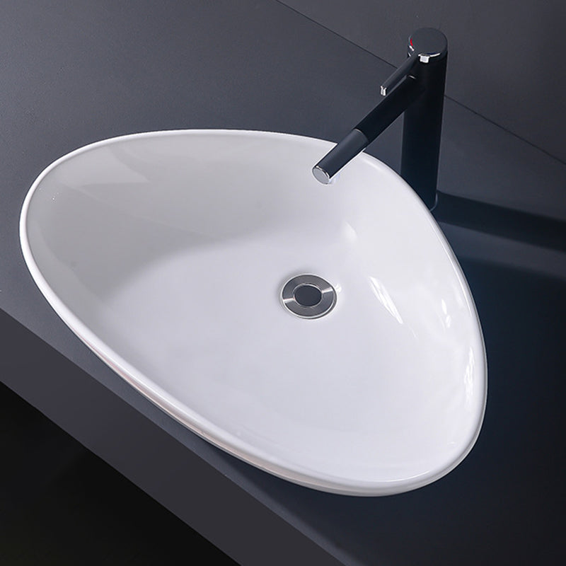 Modern Vessel Bathroom Sink Rectangular Porcelain Basin Sink (Not Include Faucet) 23.2"L x 15.4"W x 5.1"H Clearhalo 'Bathroom Remodel & Bathroom Fixtures' 'Bathroom Sinks & Faucet Components' 'Bathroom Sinks' 'bathroom_sink' 'Home Improvement' 'home_improvement' 'home_improvement_bathroom_sink' 6423507