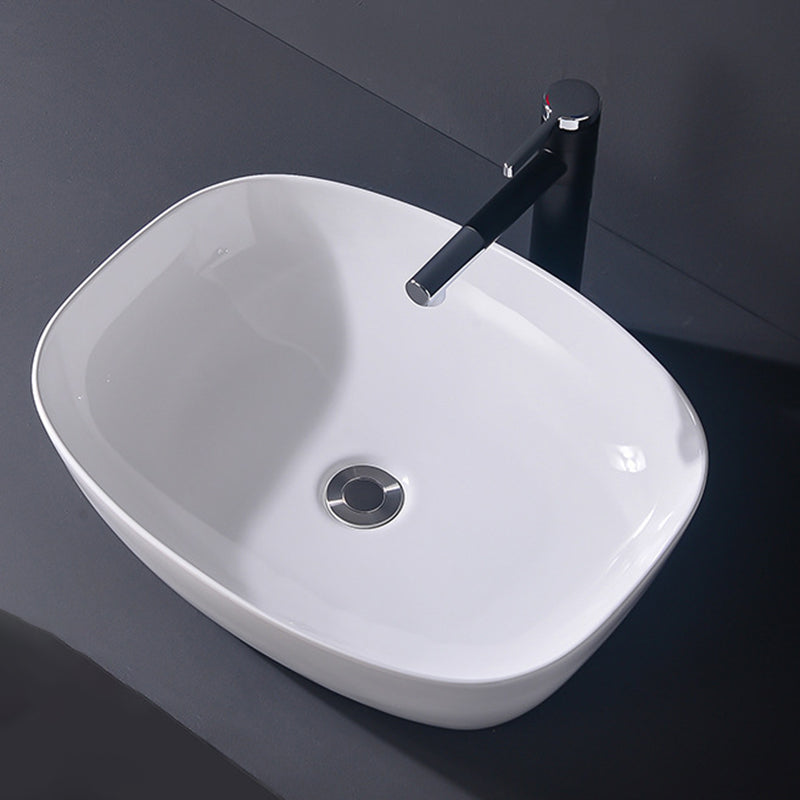 Modern Vessel Bathroom Sink Rectangular Porcelain Basin Sink (Not Include Faucet) 20"L x 15.4"W x 5.5"H Clearhalo 'Bathroom Remodel & Bathroom Fixtures' 'Bathroom Sinks & Faucet Components' 'Bathroom Sinks' 'bathroom_sink' 'Home Improvement' 'home_improvement' 'home_improvement_bathroom_sink' 6423512