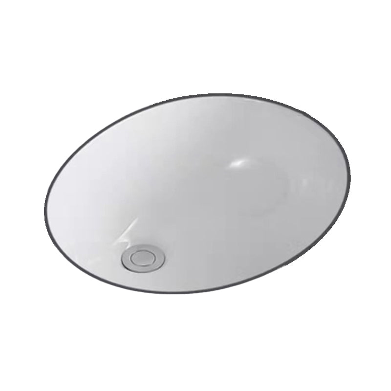 Modern Undermount Bathroom Sink Oval Shape Porcelain with Pop-Up Drain Basin Sink Clearhalo 'Bathroom Remodel & Bathroom Fixtures' 'Bathroom Sinks & Faucet Components' 'Bathroom Sinks' 'bathroom_sink' 'Home Improvement' 'home_improvement' 'home_improvement_bathroom_sink' 6423604
