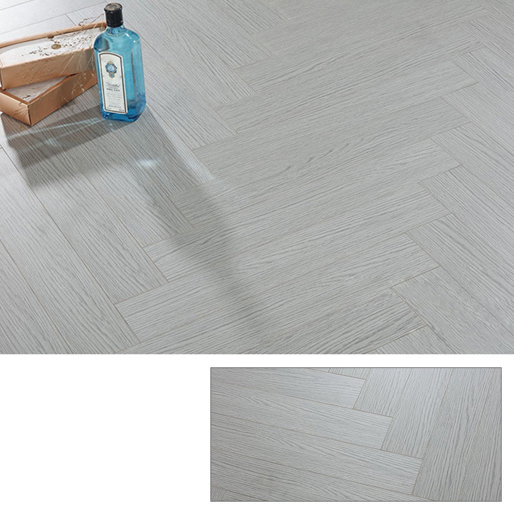 Contemporary Click Lock Laminate Plank Flooring Pine Laminate Gray/ White Clearhalo 'Flooring 'Home Improvement' 'home_improvement' 'home_improvement_laminate_flooring' 'Laminate Flooring' 'laminate_flooring' Walls and Ceiling' 6428882