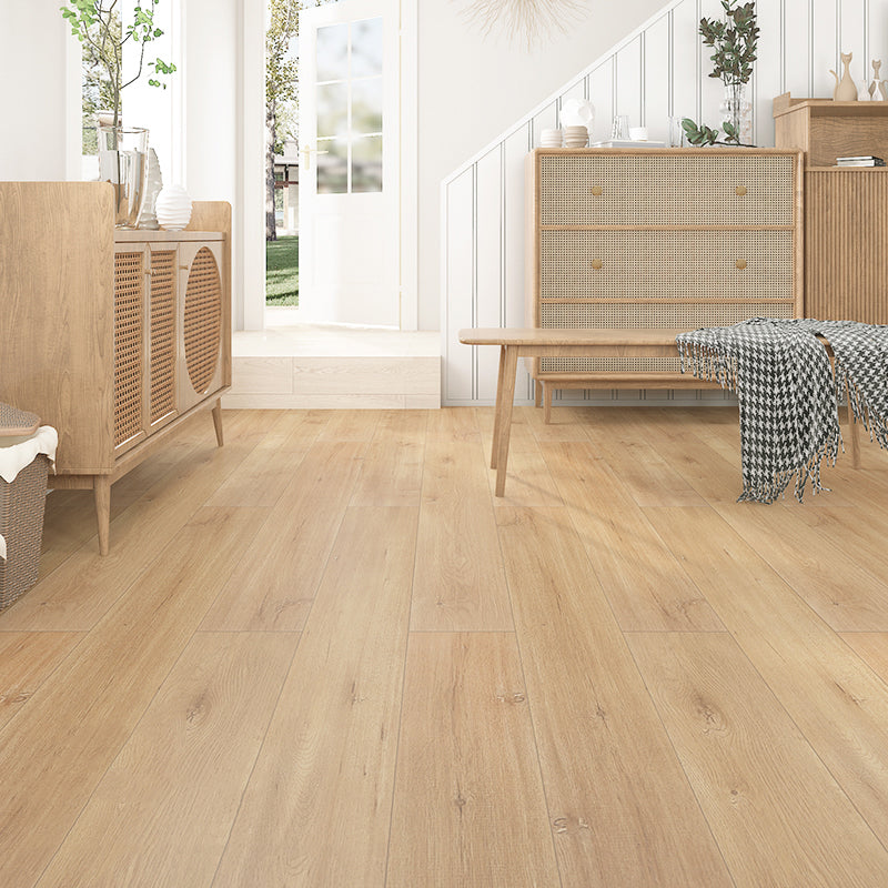 Contemporary Laminate Flooring Light Color Wooden Laminate Flooring Dark Khaki Clearhalo 'Flooring 'Home Improvement' 'home_improvement' 'home_improvement_laminate_flooring' 'Laminate Flooring' 'laminate_flooring' Walls and Ceiling' 6429026