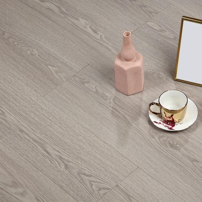 Solid Wood Click Lock Laminate Plank Flooring Waterproof Laminate Warm Gray Clearhalo 'Flooring 'Home Improvement' 'home_improvement' 'home_improvement_laminate_flooring' 'Laminate Flooring' 'laminate_flooring' Walls and Ceiling' 6429054