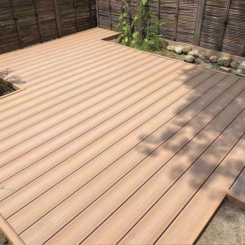 Modern Plastic Wood Laminate Scratch Resistant Laminate Plank Flooring for Outdoors Clearhalo 'Flooring 'Home Improvement' 'home_improvement' 'home_improvement_laminate_flooring' 'Laminate Flooring' 'laminate_flooring' Walls and Ceiling' 6456182