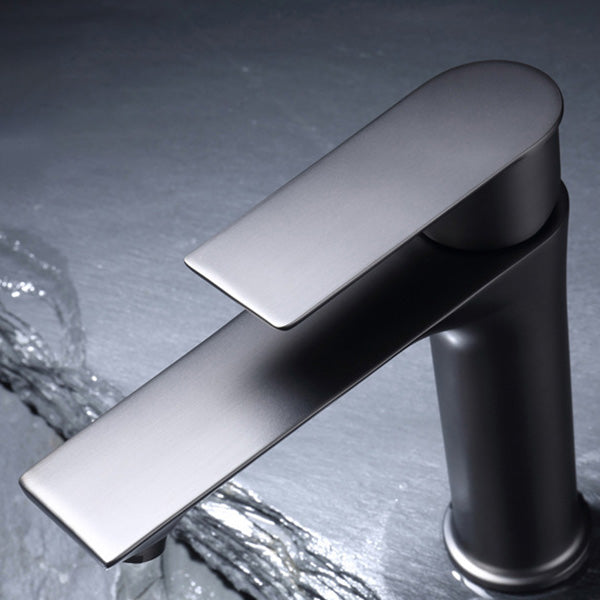 Contemporary Style Faucet Single Lever Handle Vessel Sink Faucet Clearhalo 'Bathroom Remodel & Bathroom Fixtures' 'Bathroom Sink Faucets' 'Bathroom Sinks & Faucet Components' 'bathroom_sink_faucets' 'Home Improvement' 'home_improvement' 'home_improvement_bathroom_sink_faucets' 6466912