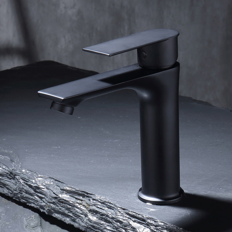 Contemporary Style Faucet Single Lever Handle Vessel Sink Faucet Black Clearhalo 'Bathroom Remodel & Bathroom Fixtures' 'Bathroom Sink Faucets' 'Bathroom Sinks & Faucet Components' 'bathroom_sink_faucets' 'Home Improvement' 'home_improvement' 'home_improvement_bathroom_sink_faucets' 6466913