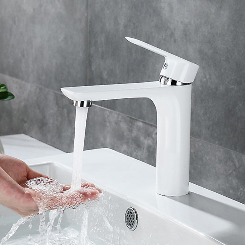 Contemporary Style Faucet Single Lever Handle Vessel Sink Faucet Clearhalo 'Bathroom Remodel & Bathroom Fixtures' 'Bathroom Sink Faucets' 'Bathroom Sinks & Faucet Components' 'bathroom_sink_faucets' 'Home Improvement' 'home_improvement' 'home_improvement_bathroom_sink_faucets' 6466927
