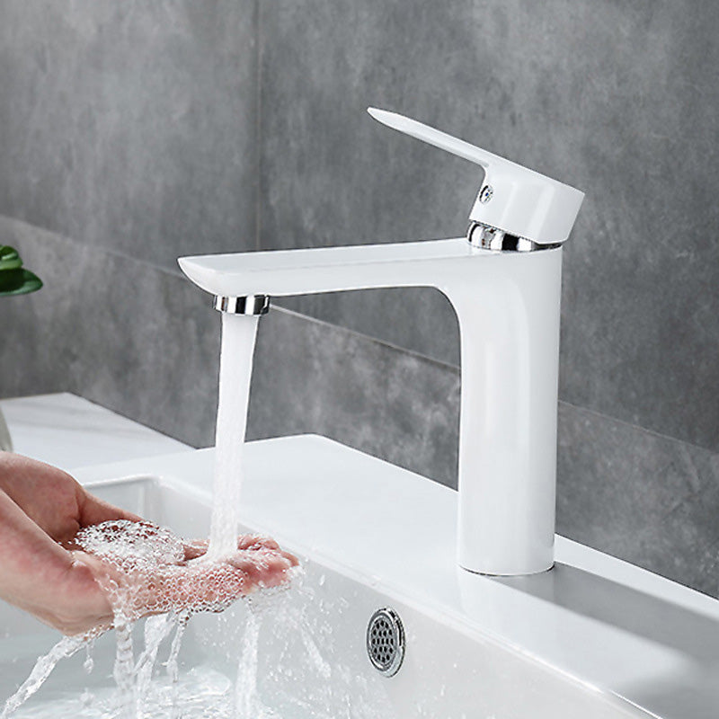 Contemporary Style Faucet Single Lever Handle Vessel Sink Faucet Clearhalo 'Bathroom Remodel & Bathroom Fixtures' 'Bathroom Sink Faucets' 'Bathroom Sinks & Faucet Components' 'bathroom_sink_faucets' 'Home Improvement' 'home_improvement' 'home_improvement_bathroom_sink_faucets' 6466927