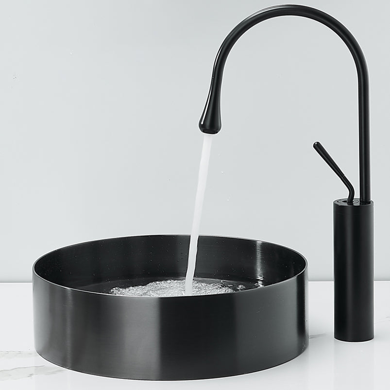 Modern Basin Sink Metal Round with Pop-Up Drain and Faucet Vessel Bathroom Sink Clearhalo 'Bathroom Remodel & Bathroom Fixtures' 'Bathroom Sinks & Faucet Components' 'Bathroom Sinks' 'bathroom_sink' 'Home Improvement' 'home_improvement' 'home_improvement_bathroom_sink' 6467823