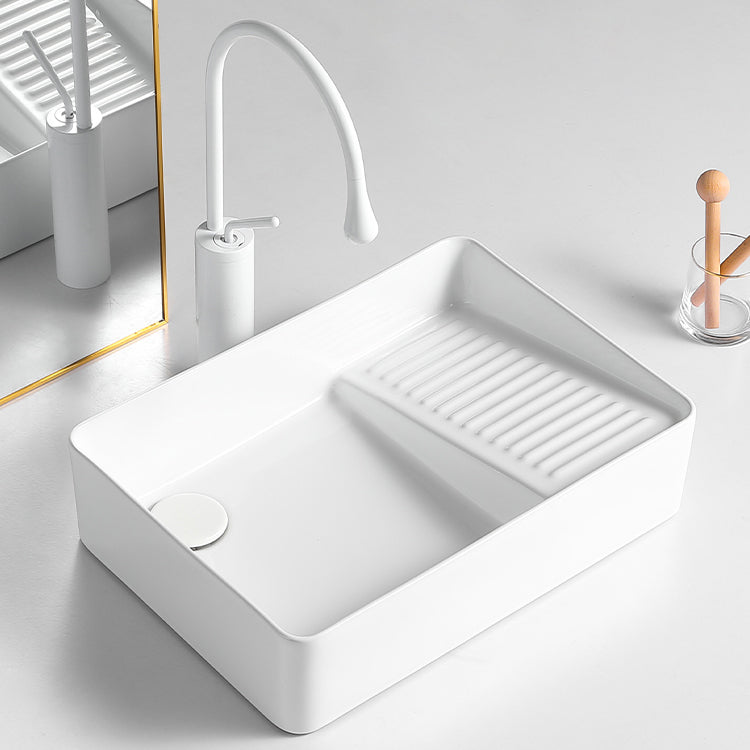 Modern Bathroom Sink Rectangular Porcelain Vessel Sink with Pop-Up Drain Clearhalo 'Bathroom Remodel & Bathroom Fixtures' 'Bathroom Sinks & Faucet Components' 'Bathroom Sinks' 'bathroom_sink' 'Home Improvement' 'home_improvement' 'home_improvement_bathroom_sink' 6467868