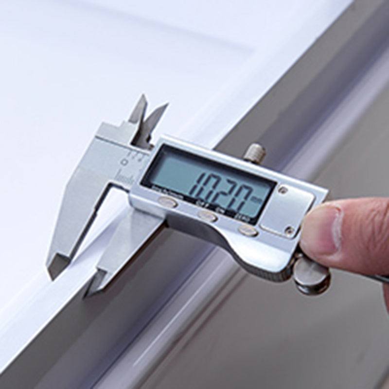 Double Sliding Shower Enclosure Clear Glass Framed Shower Enclosure Clearhalo 'Bathroom Remodel & Bathroom Fixtures' 'Home Improvement' 'home_improvement' 'home_improvement_shower_stalls_enclosures' 'Shower Stalls & Enclosures' 'shower_stalls_enclosures' 'Showers & Bathtubs' 6484806