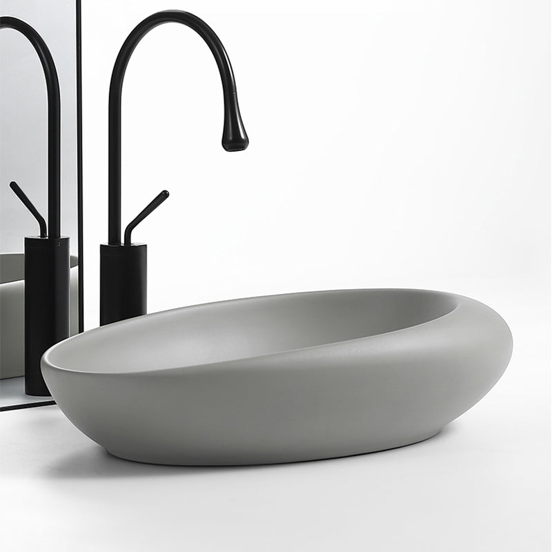 Modern Vessel Bathroom Sink Porcelain Oval with Pop-Up Drain and Faucet Wash Stand Clearhalo 'Bathroom Remodel & Bathroom Fixtures' 'Bathroom Sinks & Faucet Components' 'Bathroom Sinks' 'bathroom_sink' 'Home Improvement' 'home_improvement' 'home_improvement_bathroom_sink' 6485249