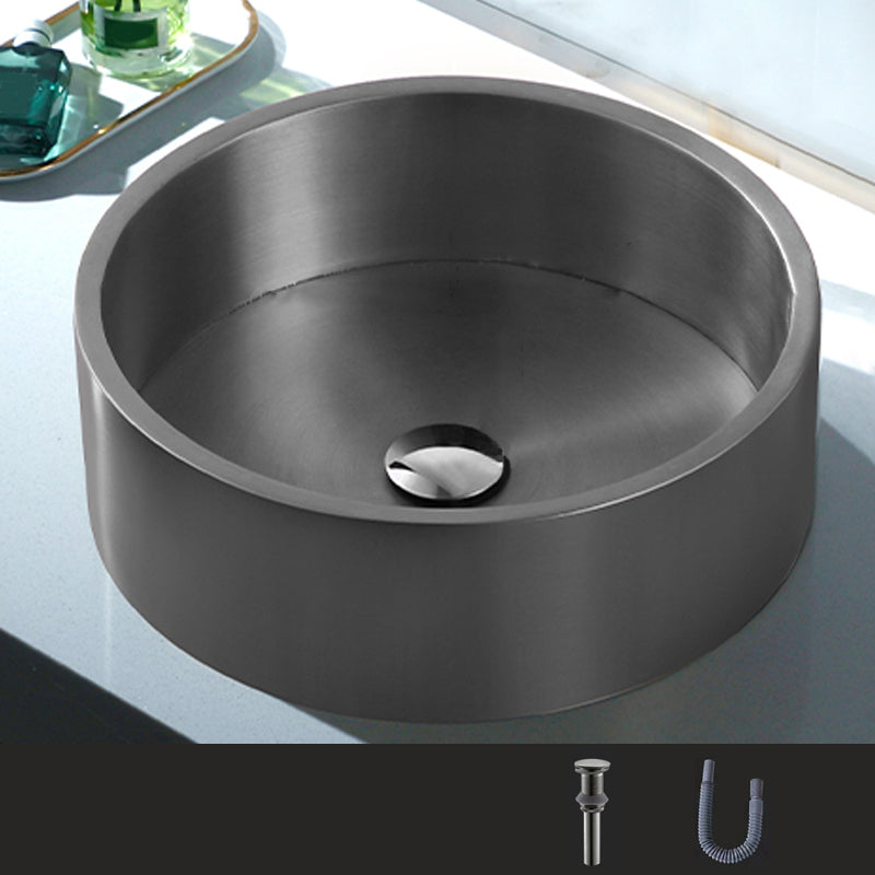 Metal Bathroom Sink Round Bathroom Sink with Overflow And Drain Assembly Grey None Sink Clearhalo 'Bathroom Remodel & Bathroom Fixtures' 'Bathroom Sinks & Faucet Components' 'Bathroom Sinks' 'bathroom_sink' 'Home Improvement' 'home_improvement' 'home_improvement_bathroom_sink' 6485339