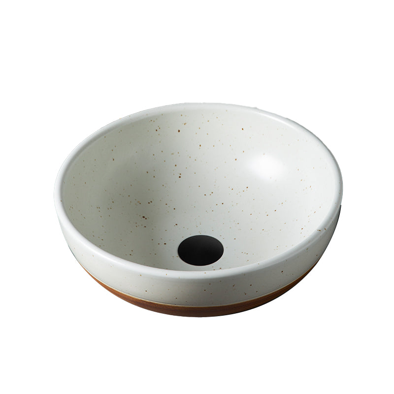 Traditional Bathroom Sink Porcelain Round Vessel with Pop-Up Drain 15.7"L x 15.7"W x 5.9"H Sink Circular Clearhalo 'Bathroom Remodel & Bathroom Fixtures' 'Bathroom Sinks & Faucet Components' 'Bathroom Sinks' 'bathroom_sink' 'Home Improvement' 'home_improvement' 'home_improvement_bathroom_sink' 6485420