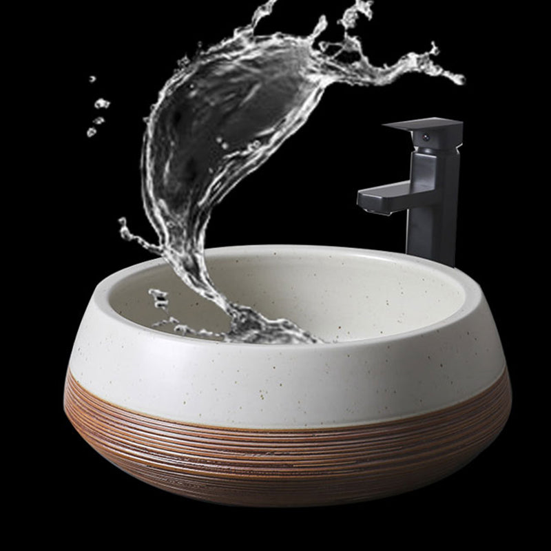 Traditional Bathroom Sink Porcelain Round Vessel with Pop-Up Drain Clearhalo 'Bathroom Remodel & Bathroom Fixtures' 'Bathroom Sinks & Faucet Components' 'Bathroom Sinks' 'bathroom_sink' 'Home Improvement' 'home_improvement' 'home_improvement_bathroom_sink' 6485431