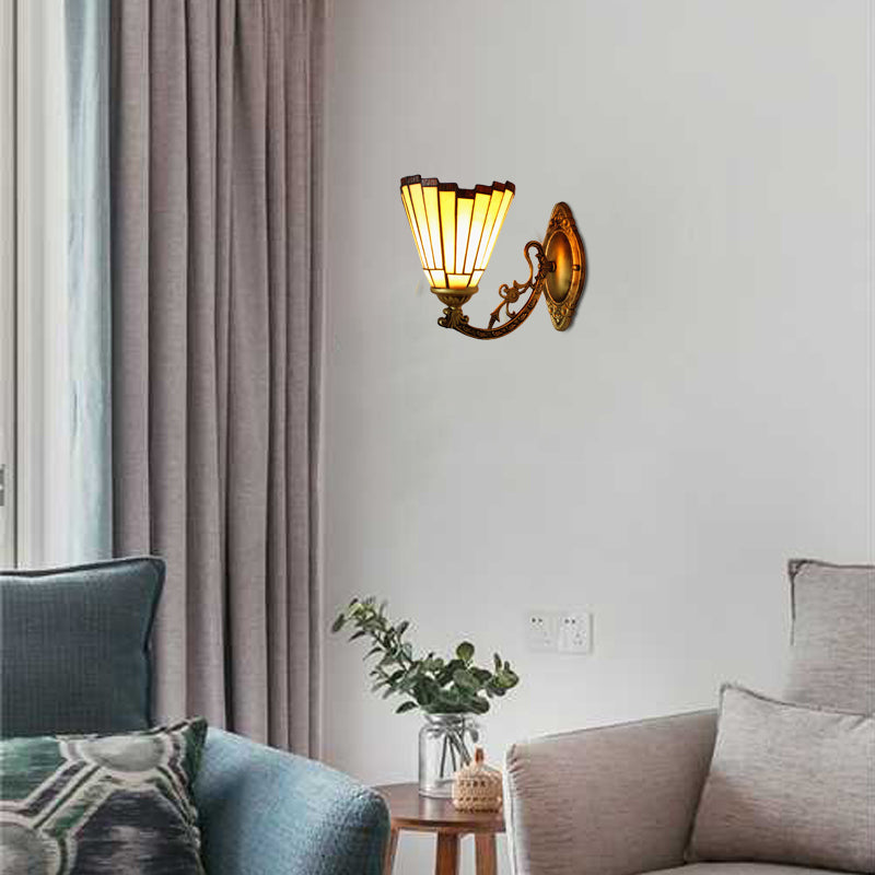 Mission Style Mini Wall Sconce Stained Glass 1 Light Wall Mounted Lamp with Curved Arm in Beige Beige No Switch Clearhalo 'Industrial' 'Middle century wall lights' 'Tiffany wall lights' 'Tiffany' 'Wall Lamps & Sconces' 'Wall Lights' Lighting' 64894