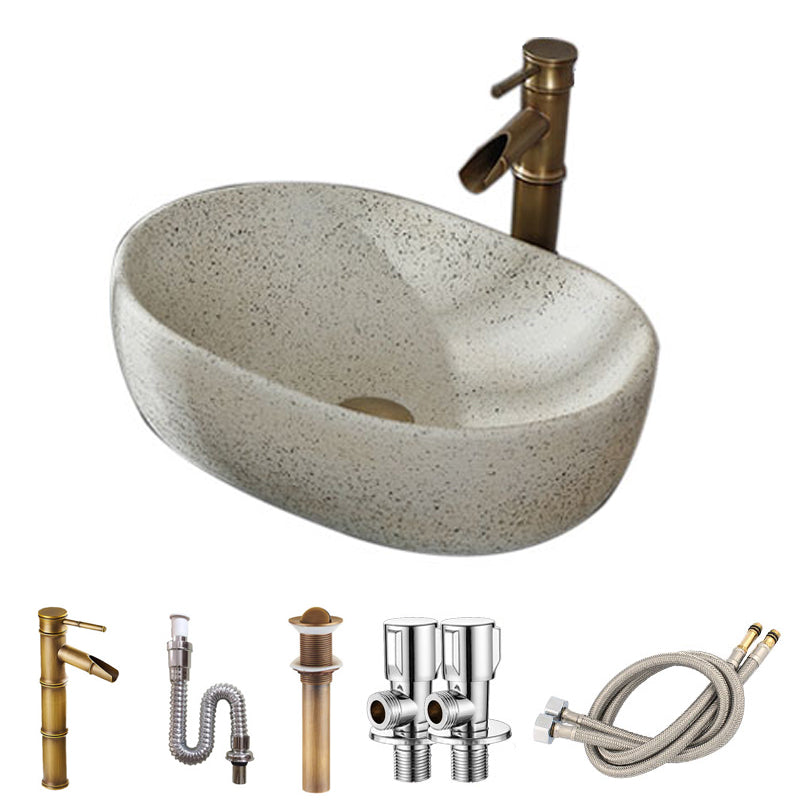 Modern Vessel Bathroom Sink Porcelain Vessel Lavatory Sink with Faucet 16"L x 11"W x 4"H Sink with Faucet Clearhalo 'Bathroom Remodel & Bathroom Fixtures' 'Bathroom Sinks & Faucet Components' 'Bathroom Sinks' 'bathroom_sink' 'Home Improvement' 'home_improvement' 'home_improvement_bathroom_sink' 6496749