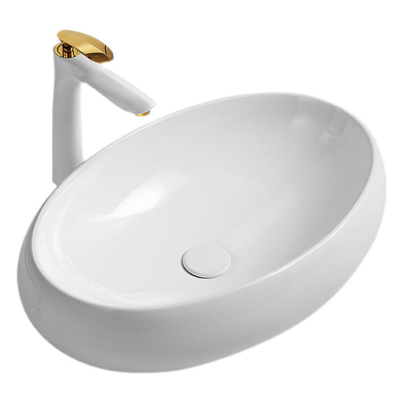 Traditional Vessel Lavatory Sink Oval Porcelain with Pop-Up Drain Basin Sink Clearhalo 'Bathroom Remodel & Bathroom Fixtures' 'Bathroom Sinks & Faucet Components' 'Bathroom Sinks' 'bathroom_sink' 'Home Improvement' 'home_improvement' 'home_improvement_bathroom_sink' 6496913