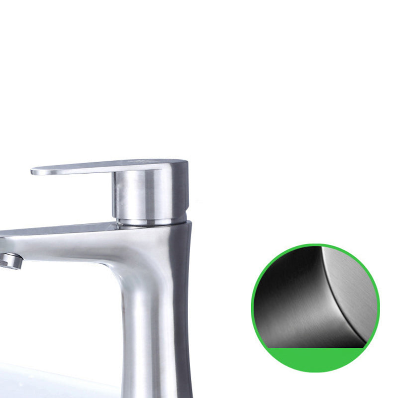 Modern Lavatory Faucet Solid Color Centerset Low Arc Faucet for Bathroom Clearhalo 'Bathroom Remodel & Bathroom Fixtures' 'Bathroom Sink Faucets' 'Bathroom Sinks & Faucet Components' 'bathroom_sink_faucets' 'Home Improvement' 'home_improvement' 'home_improvement_bathroom_sink_faucets' 6502478