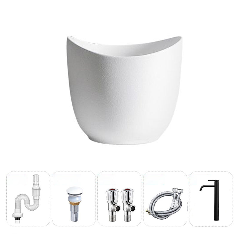 Modern Vessel Sink Round Porcelain with Pop-Up Drain Vessel Bathroom Sink Clearhalo 'Bathroom Remodel & Bathroom Fixtures' 'Bathroom Sinks & Faucet Components' 'Bathroom Sinks' 'bathroom_sink' 'Home Improvement' 'home_improvement' 'home_improvement_bathroom_sink' 6503790