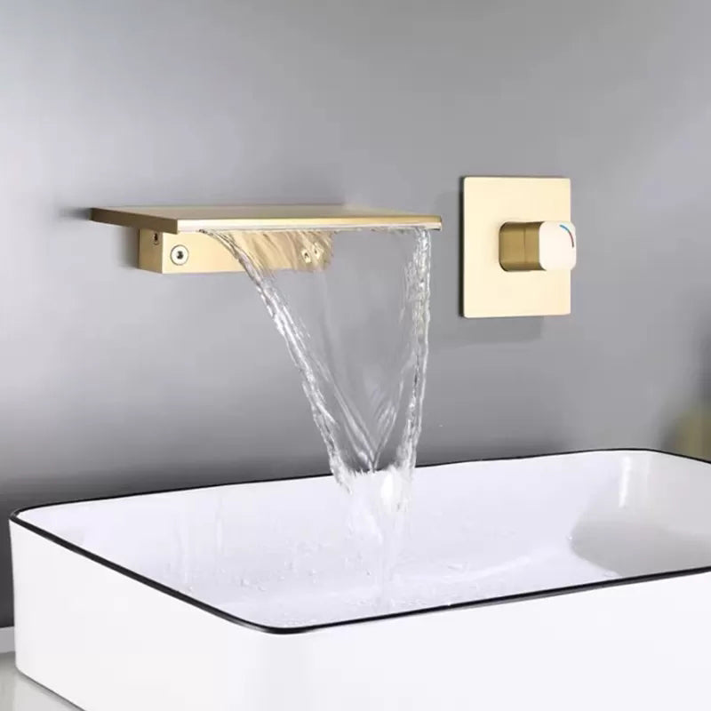 Modern Tub Faucet One Handle Copper Wall Mounted Bathtub Faucet Gold Clearhalo 'Bathroom Remodel & Bathroom Fixtures' 'Bathtub Faucets' 'bathtub_faucets' 'Home Improvement' 'home_improvement' 'home_improvement_bathtub_faucets' 6503792