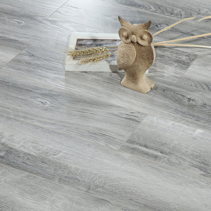 Modern Laminate Flooring Indoor Wood Textured Living Room Laminate Floor Matte Gray Clearhalo 'Flooring 'Home Improvement' 'home_improvement' 'home_improvement_laminate_flooring' 'Laminate Flooring' 'laminate_flooring' Walls and Ceiling' 6511062