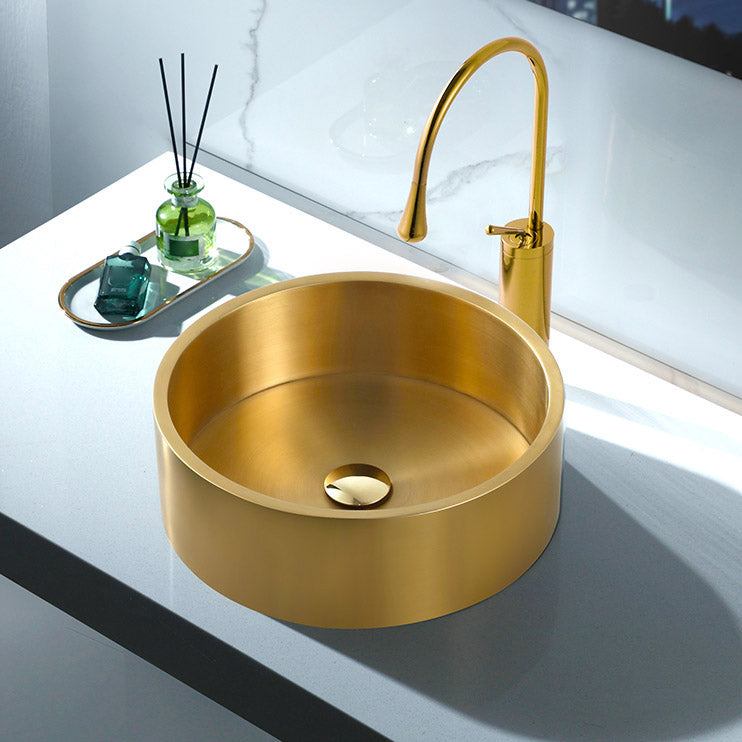 Modern Vessel Sink Round Metal with Basin and Faucet Vessel Lavatory Sink Gold Gooseneck Faucet Sink with Faucet Clearhalo 'Bathroom Remodel & Bathroom Fixtures' 'Bathroom Sinks & Faucet Components' 'Bathroom Sinks' 'bathroom_sink' 'Home Improvement' 'home_improvement' 'home_improvement_bathroom_sink' 6511175