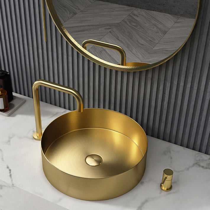 Modern Vessel Sink Round Metal with Basin and Faucet Vessel Lavatory Sink Clearhalo 'Bathroom Remodel & Bathroom Fixtures' 'Bathroom Sinks & Faucet Components' 'Bathroom Sinks' 'bathroom_sink' 'Home Improvement' 'home_improvement' 'home_improvement_bathroom_sink' 6511193