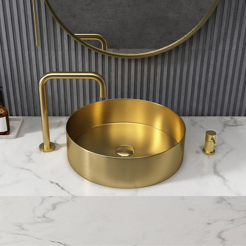 Modern Vessel Sink Round Metal with Basin and Faucet Vessel Lavatory Sink Clearhalo 'Bathroom Remodel & Bathroom Fixtures' 'Bathroom Sinks & Faucet Components' 'Bathroom Sinks' 'bathroom_sink' 'Home Improvement' 'home_improvement' 'home_improvement_bathroom_sink' 6511194