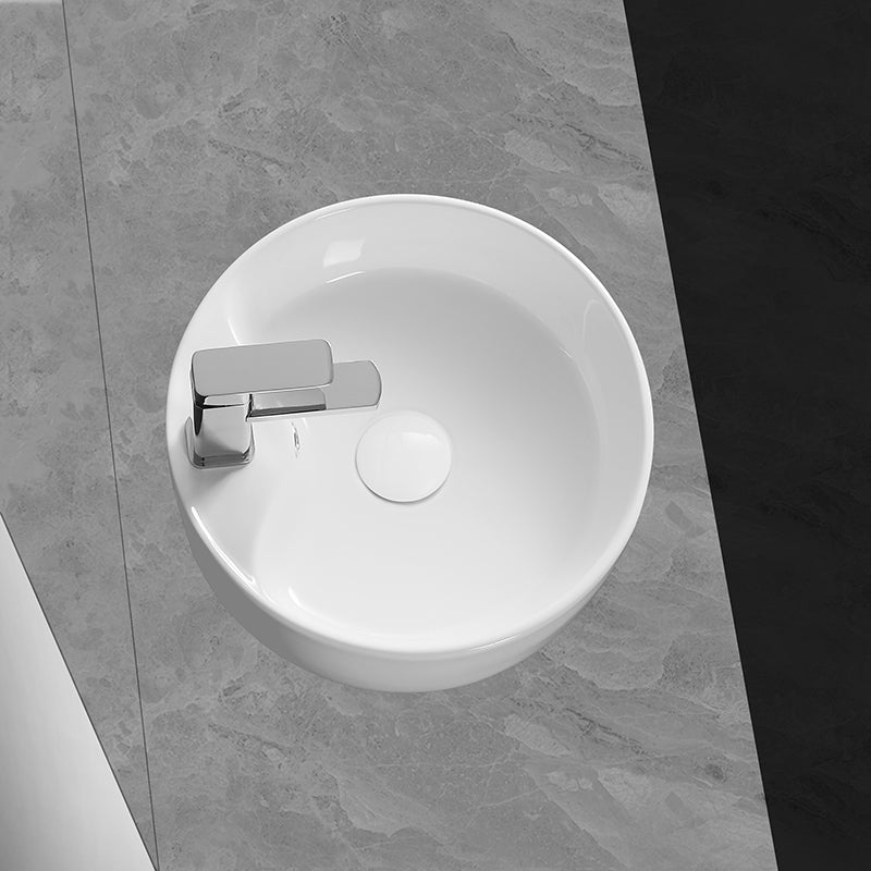Modern Vessel Bathroom Sink Round Porcelain with Overflow Vessel Lavatory Sink Clearhalo 'Bathroom Remodel & Bathroom Fixtures' 'Bathroom Sinks & Faucet Components' 'Bathroom Sinks' 'bathroom_sink' 'Home Improvement' 'home_improvement' 'home_improvement_bathroom_sink' 6511234