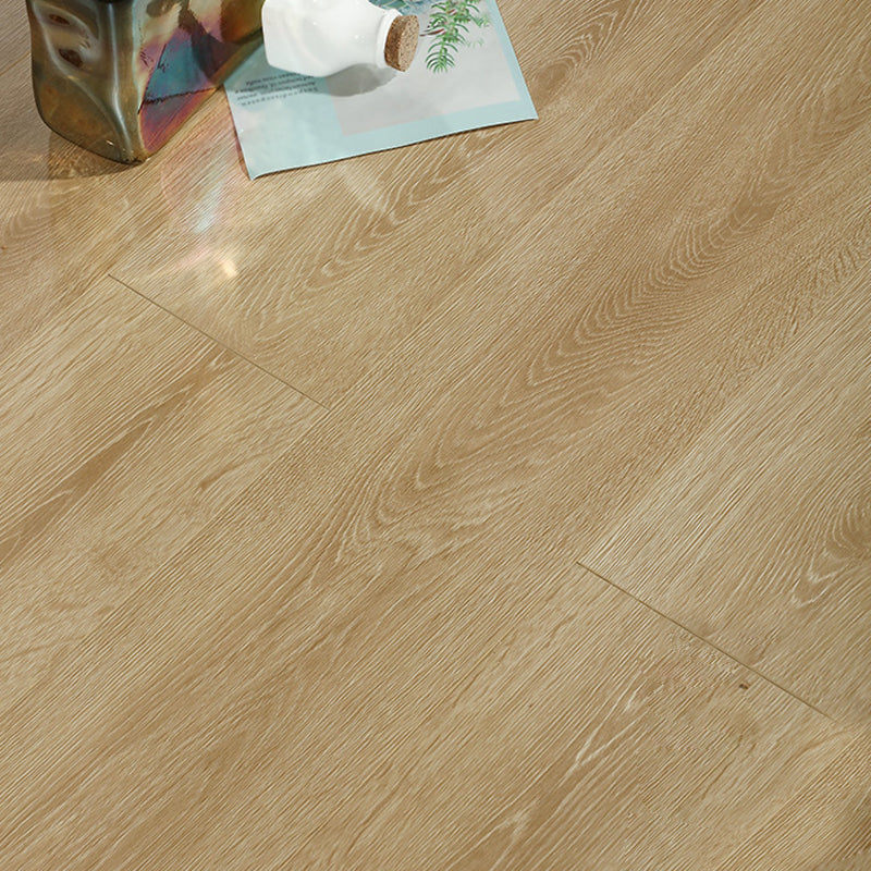 Modern Simple Laminate Floor Solid Wood Laminate Floor with Scratch Resistant Natural Clearhalo 'Flooring 'Home Improvement' 'home_improvement' 'home_improvement_laminate_flooring' 'Laminate Flooring' 'laminate_flooring' Walls and Ceiling' 6528629