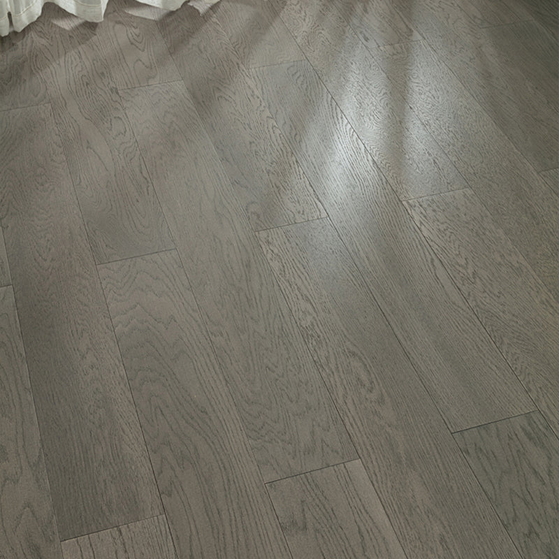 Modern Medium Laminate Flooring Natural Oak Laminate Plank Flooring Coffee Clearhalo 'Flooring 'Home Improvement' 'home_improvement' 'home_improvement_laminate_flooring' 'Laminate Flooring' 'laminate_flooring' Walls and Ceiling' 6528662