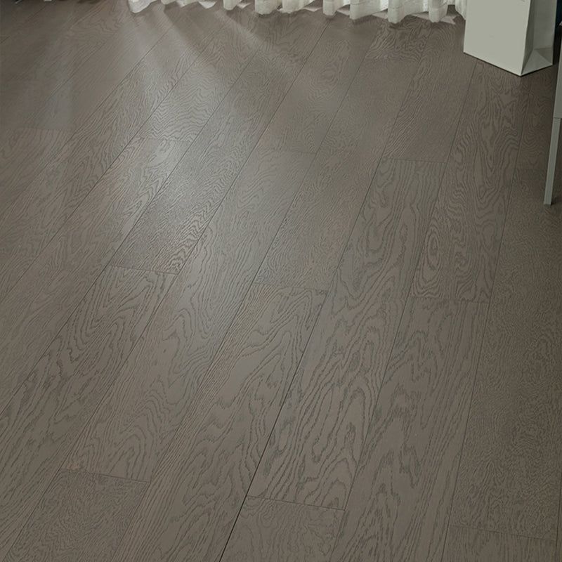 Modern Medium Laminate Flooring Natural Oak Laminate Plank Flooring Dark Coffee Clearhalo 'Flooring 'Home Improvement' 'home_improvement' 'home_improvement_laminate_flooring' 'Laminate Flooring' 'laminate_flooring' Walls and Ceiling' 6528666