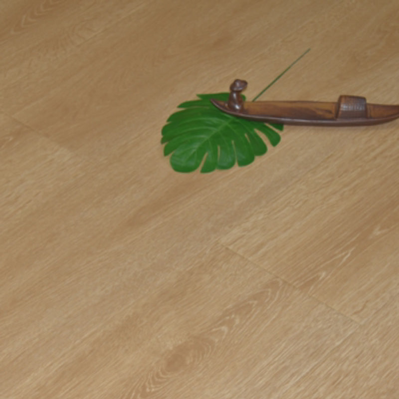 Modern Style Laminate Flooring Wooden Laminate Flooring with Waterproof Light Wood Clearhalo 'Flooring 'Home Improvement' 'home_improvement' 'home_improvement_laminate_flooring' 'Laminate Flooring' 'laminate_flooring' Walls and Ceiling' 6528700