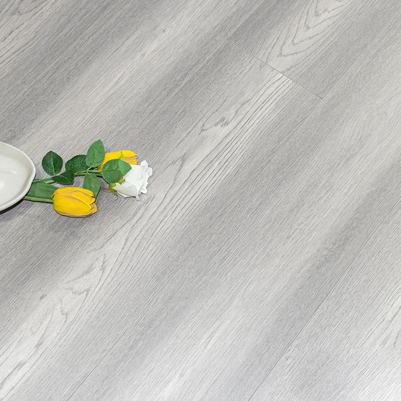 Contemporary Style Laminate Solid Wood Laminate Plank Flooring Gray White Clearhalo 'Flooring 'Home Improvement' 'home_improvement' 'home_improvement_laminate_flooring' 'Laminate Flooring' 'laminate_flooring' Walls and Ceiling' 6528714