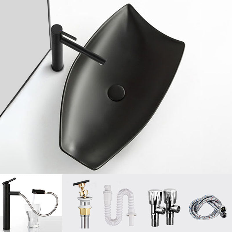 Modern Bathroom Sink Porcelain Specialty Vessel Bathroom Sink with Pop-Up Drain Black Pull Out Faucet Sink with Faucet Clearhalo 'Bathroom Remodel & Bathroom Fixtures' 'Bathroom Sinks & Faucet Components' 'Bathroom Sinks' 'bathroom_sink' 'Home Improvement' 'home_improvement' 'home_improvement_bathroom_sink' 6541180