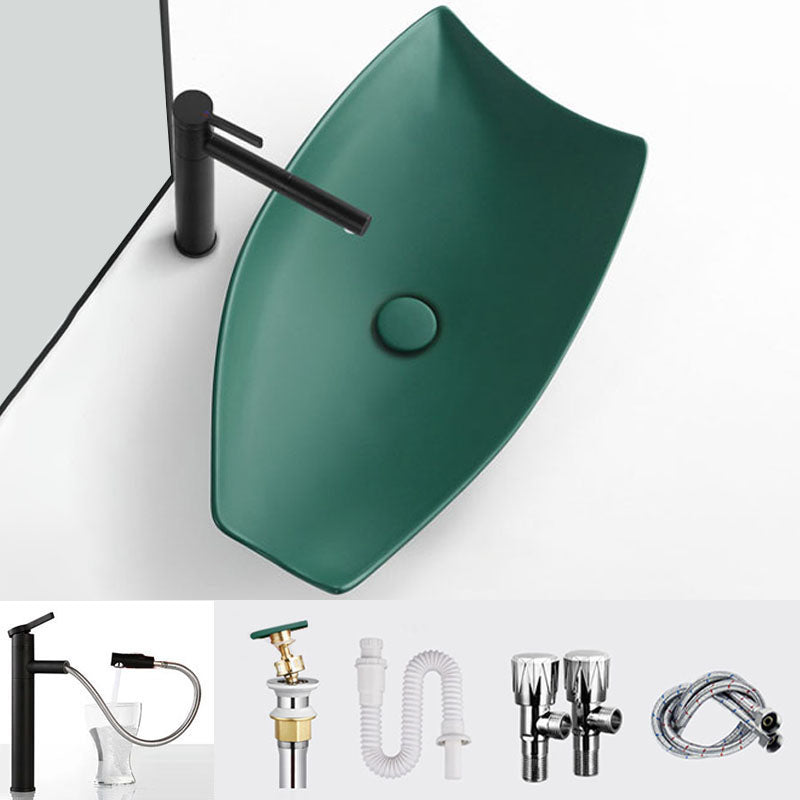 Modern Bathroom Sink Porcelain Specialty Vessel Bathroom Sink with Pop-Up Drain Green Pull Out Faucet Sink with Faucet Clearhalo 'Bathroom Remodel & Bathroom Fixtures' 'Bathroom Sinks & Faucet Components' 'Bathroom Sinks' 'bathroom_sink' 'Home Improvement' 'home_improvement' 'home_improvement_bathroom_sink' 6541183