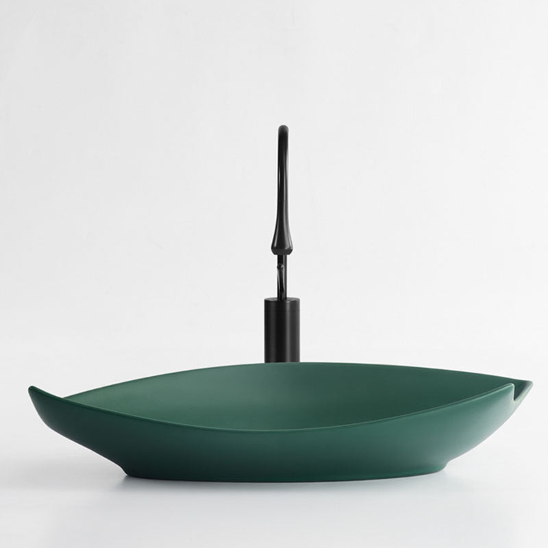 Modern Bathroom Sink Porcelain Specialty Vessel Bathroom Sink with Pop-Up Drain Clearhalo 'Bathroom Remodel & Bathroom Fixtures' 'Bathroom Sinks & Faucet Components' 'Bathroom Sinks' 'bathroom_sink' 'Home Improvement' 'home_improvement' 'home_improvement_bathroom_sink' 6541198