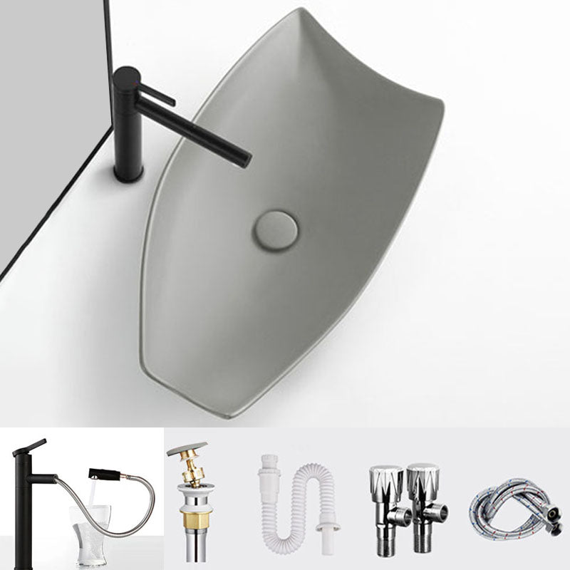 Modern Bathroom Sink Porcelain Specialty Vessel Bathroom Sink with Pop-Up Drain Grey Pull Out Faucet Sink with Faucet Clearhalo 'Bathroom Remodel & Bathroom Fixtures' 'Bathroom Sinks & Faucet Components' 'Bathroom Sinks' 'bathroom_sink' 'Home Improvement' 'home_improvement' 'home_improvement_bathroom_sink' 6541212