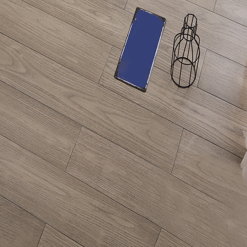 Modern Laminate Flooring Solid Wood Laminate Flooring with Scratch Resistant Dark Khaki Clearhalo 'Flooring 'Home Improvement' 'home_improvement' 'home_improvement_laminate_flooring' 'Laminate Flooring' 'laminate_flooring' Walls and Ceiling' 6541601