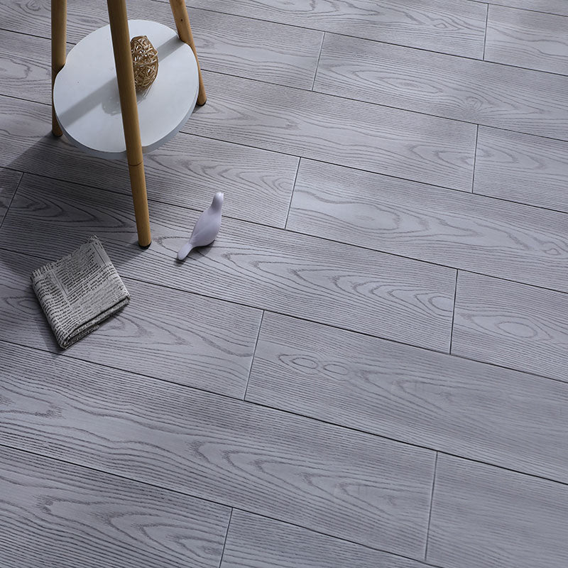 Modern Laminate Flooring Solid Wood Laminate Flooring with Scratch Resistant Navy Blue Clearhalo 'Flooring 'Home Improvement' 'home_improvement' 'home_improvement_laminate_flooring' 'Laminate Flooring' 'laminate_flooring' Walls and Ceiling' 6541633