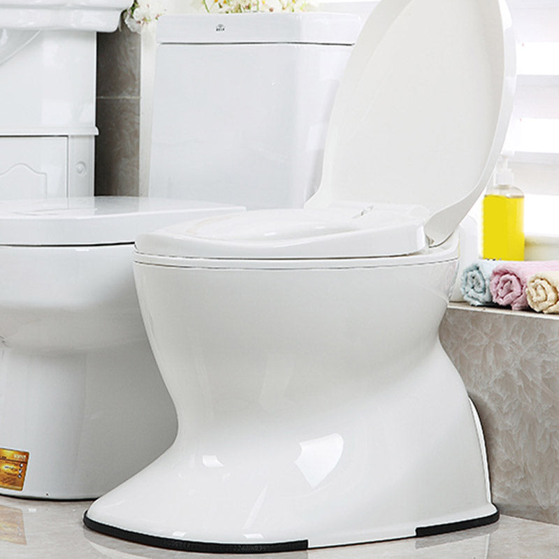 Contemporary Plastic Toilet Floor Mounted Toilet Bowl with Slow Close Seat for Bathroom Clearhalo 'Bathroom Remodel & Bathroom Fixtures' 'Home Improvement' 'home_improvement' 'home_improvement_toilets' 'Toilets & Bidets' 'Toilets' 6542545