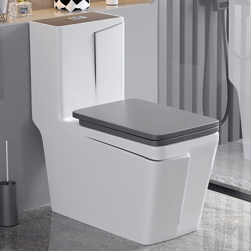 Skirted Flush Toilet Floor Mount Traditional One-Piece Toilet with Slow Close Seat Clearhalo 'Bathroom Remodel & Bathroom Fixtures' 'Home Improvement' 'home_improvement' 'home_improvement_toilets' 'Toilets & Bidets' 'Toilets' 6549122