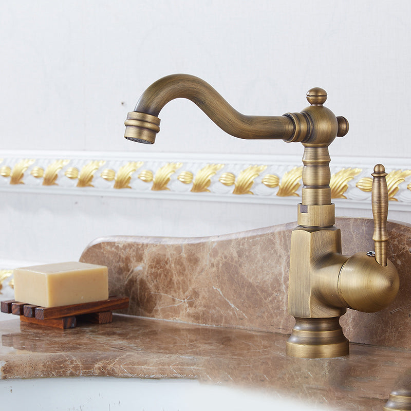 Traditional Standard Bar Faucet 1-Handle Kitchen Faucet in Gold 8.7" Square Clearhalo 'Home Improvement' 'home_improvement' 'home_improvement_kitchen_faucets' 'Kitchen Faucets' 'Kitchen Remodel & Kitchen Fixtures' 'Kitchen Sinks & Faucet Components' 'kitchen_faucets' 6558206