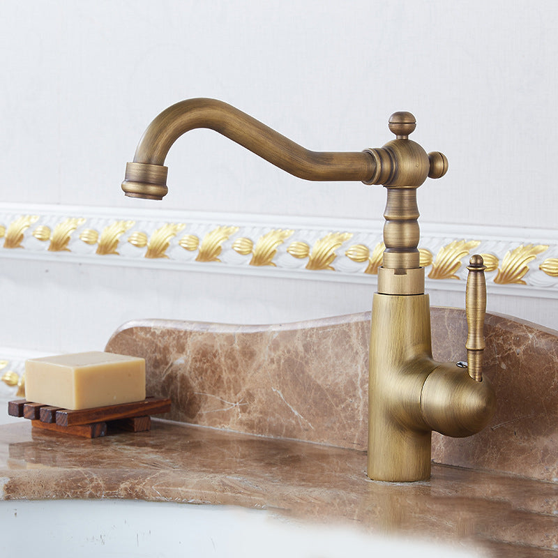 Traditional Standard Bar Faucet 1-Handle Kitchen Faucet in Gold 8.7" Round Clearhalo 'Home Improvement' 'home_improvement' 'home_improvement_kitchen_faucets' 'Kitchen Faucets' 'Kitchen Remodel & Kitchen Fixtures' 'Kitchen Sinks & Faucet Components' 'kitchen_faucets' 6558207