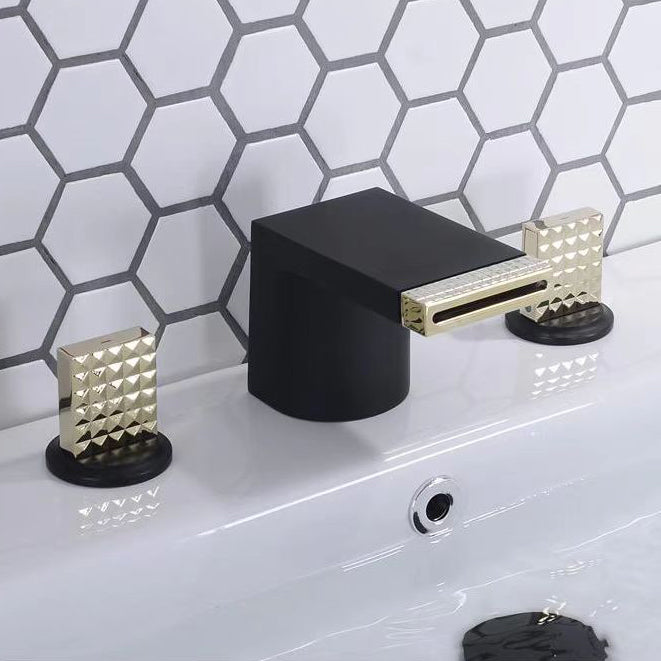 Contemporary Deck Mounted Metal Roman Tub Faucet Low Arc Roman Tub Faucet Set Black-Gold 3 Hole Faucets Clearhalo 'Bathroom Remodel & Bathroom Fixtures' 'Bathtub Faucets' 'bathtub_faucets' 'Home Improvement' 'home_improvement' 'home_improvement_bathtub_faucets' 6558342