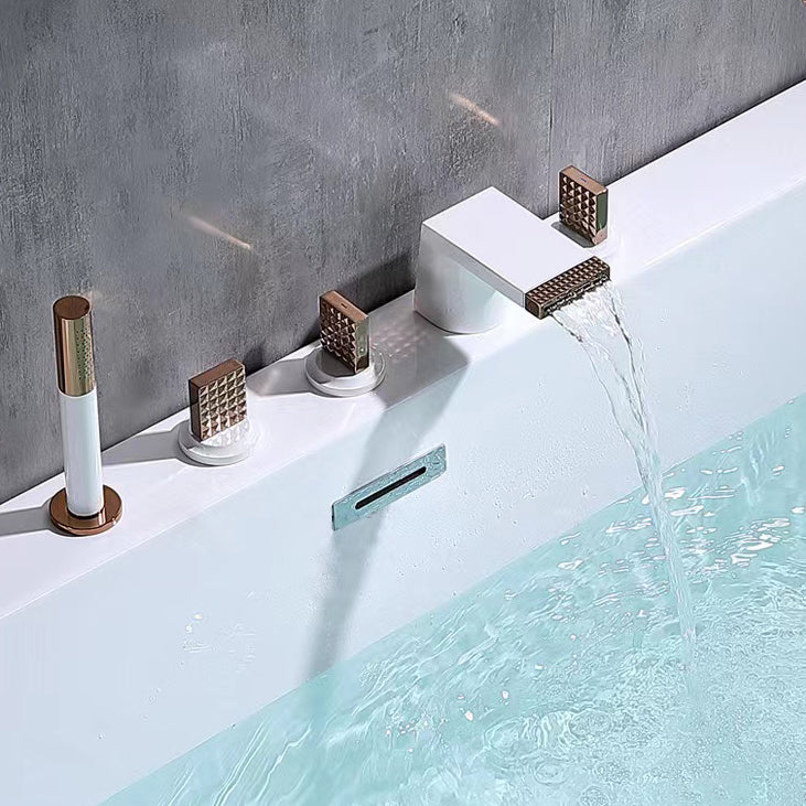 Contemporary Deck Mounted Metal Roman Tub Faucet Low Arc Roman Tub Faucet Set White-Gold 5 Hole Faucets Clearhalo 'Bathroom Remodel & Bathroom Fixtures' 'Bathtub Faucets' 'bathtub_faucets' 'Home Improvement' 'home_improvement' 'home_improvement_bathtub_faucets' 6558344