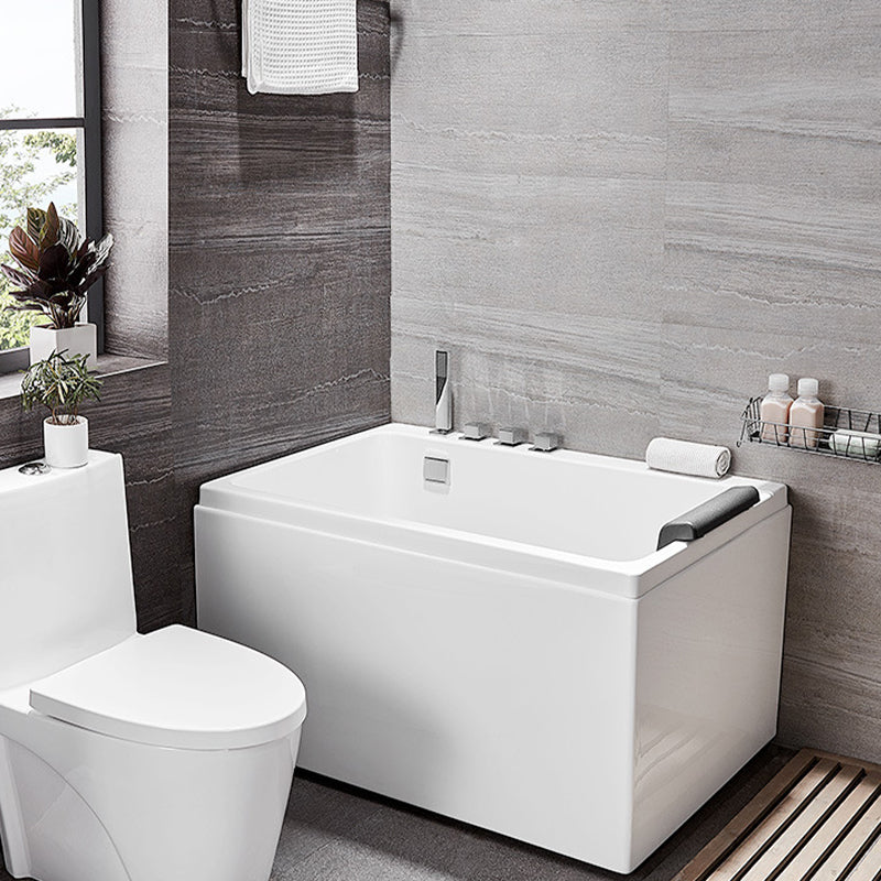 Acrylic Rectangular Bath Tub with Faucet Modern White Tub with Internal Drain Clearhalo 'Bathroom Remodel & Bathroom Fixtures' 'Bathtubs' 'Home Improvement' 'home_improvement' 'home_improvement_bathtubs' 'Showers & Bathtubs' 6563250