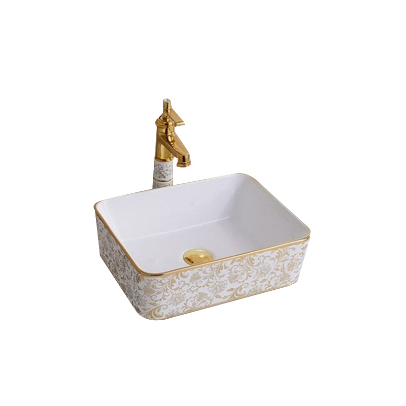 Traditional Vessel Lavatory Sink Oval-Shape Porcelain with Faucet Bathroom Sink Clearhalo 'Bathroom Remodel & Bathroom Fixtures' 'Bathroom Sinks & Faucet Components' 'Bathroom Sinks' 'bathroom_sink' 'Home Improvement' 'home_improvement' 'home_improvement_bathroom_sink' 6582577