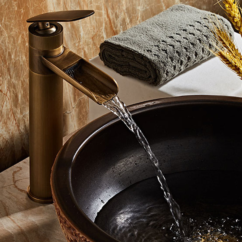 Farmhouse Style Faucet Single Lever Handle Faucet for Bathroom Clearhalo 'Bathroom Remodel & Bathroom Fixtures' 'Bathroom Sink Faucets' 'Bathroom Sinks & Faucet Components' 'bathroom_sink_faucets' 'Home Improvement' 'home_improvement' 'home_improvement_bathroom_sink_faucets' 6594999